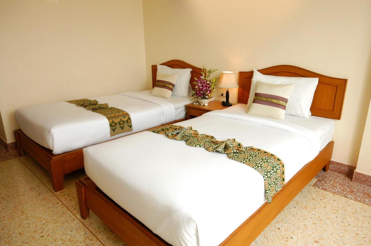 Krabi Phetpailin Hotel Buitenkant foto